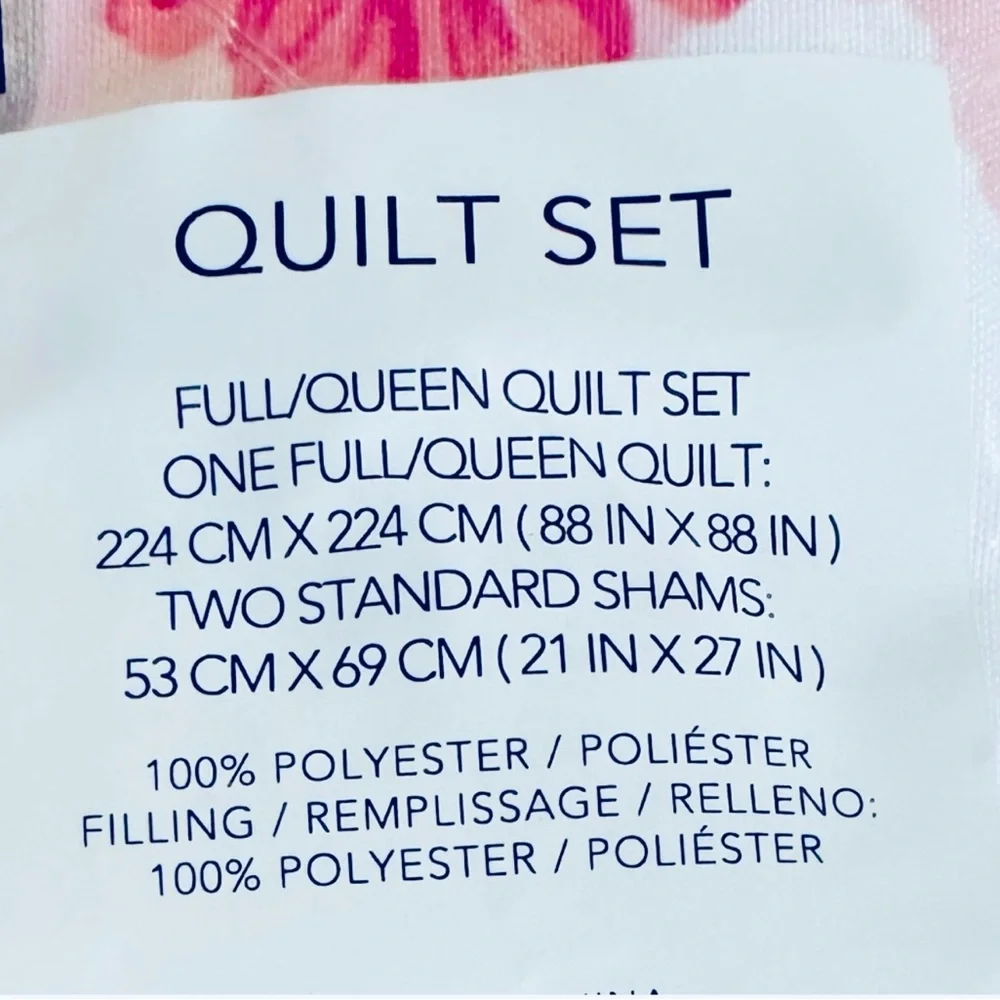 NWT Set Betsey Johnson Pink and White quilt set.Quilt and 2 shams.